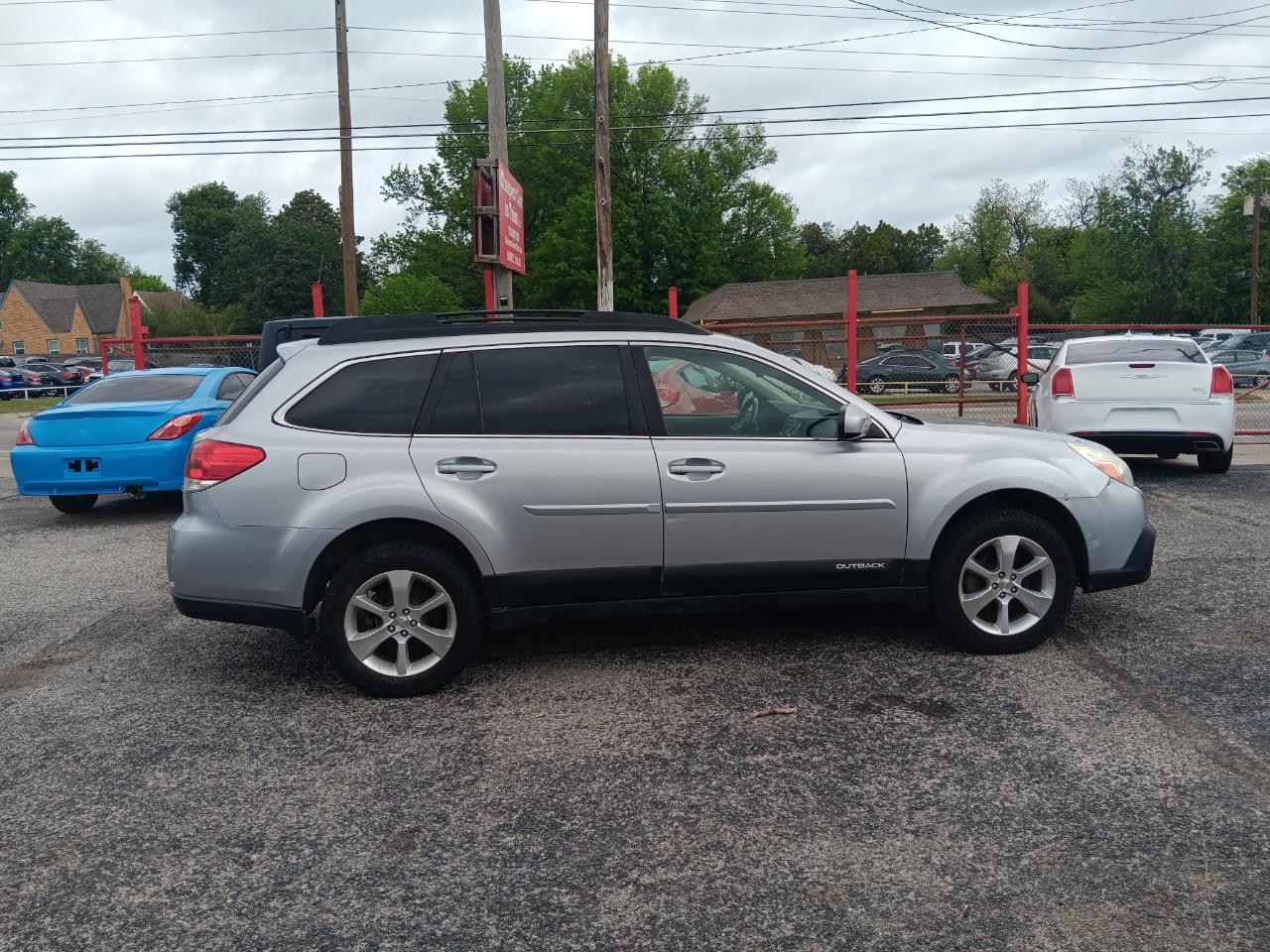 Subaru Outback  2013