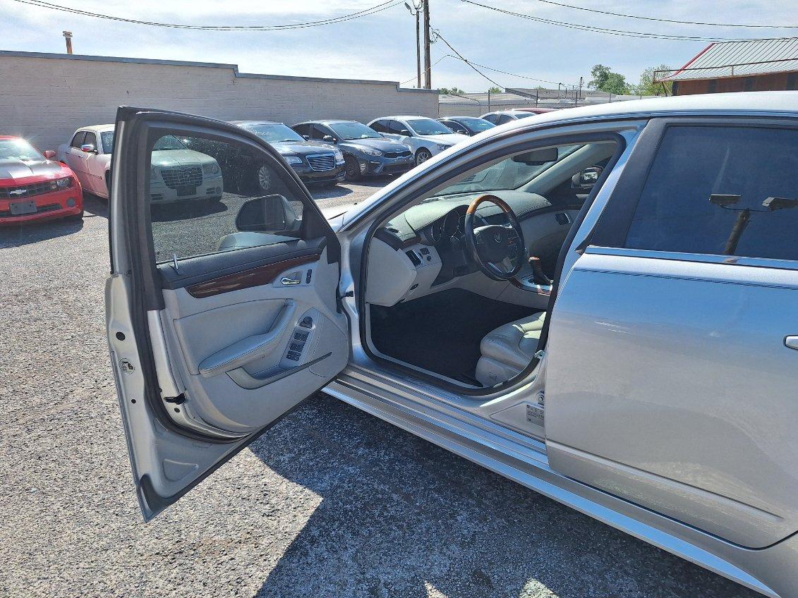 Cadillac CTS 3.0L Luxury 2011