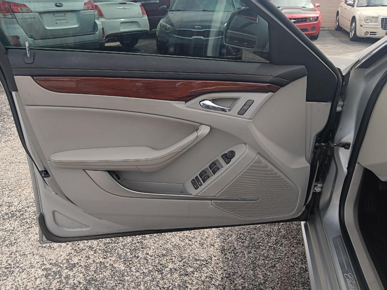 Cadillac CTS 3.0L Luxury 2011