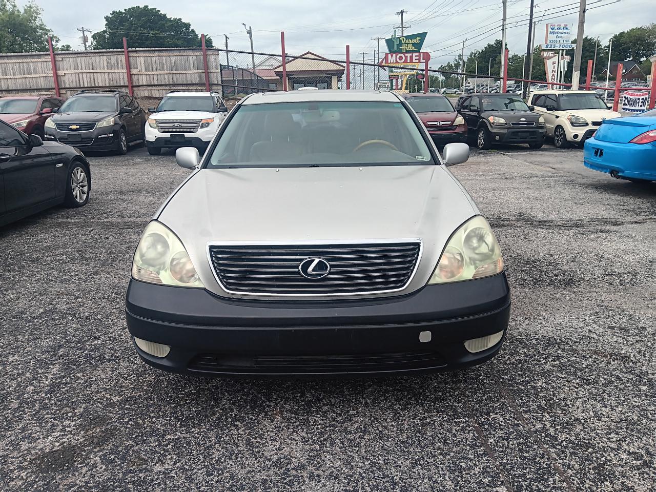Lexus LS 430  2001