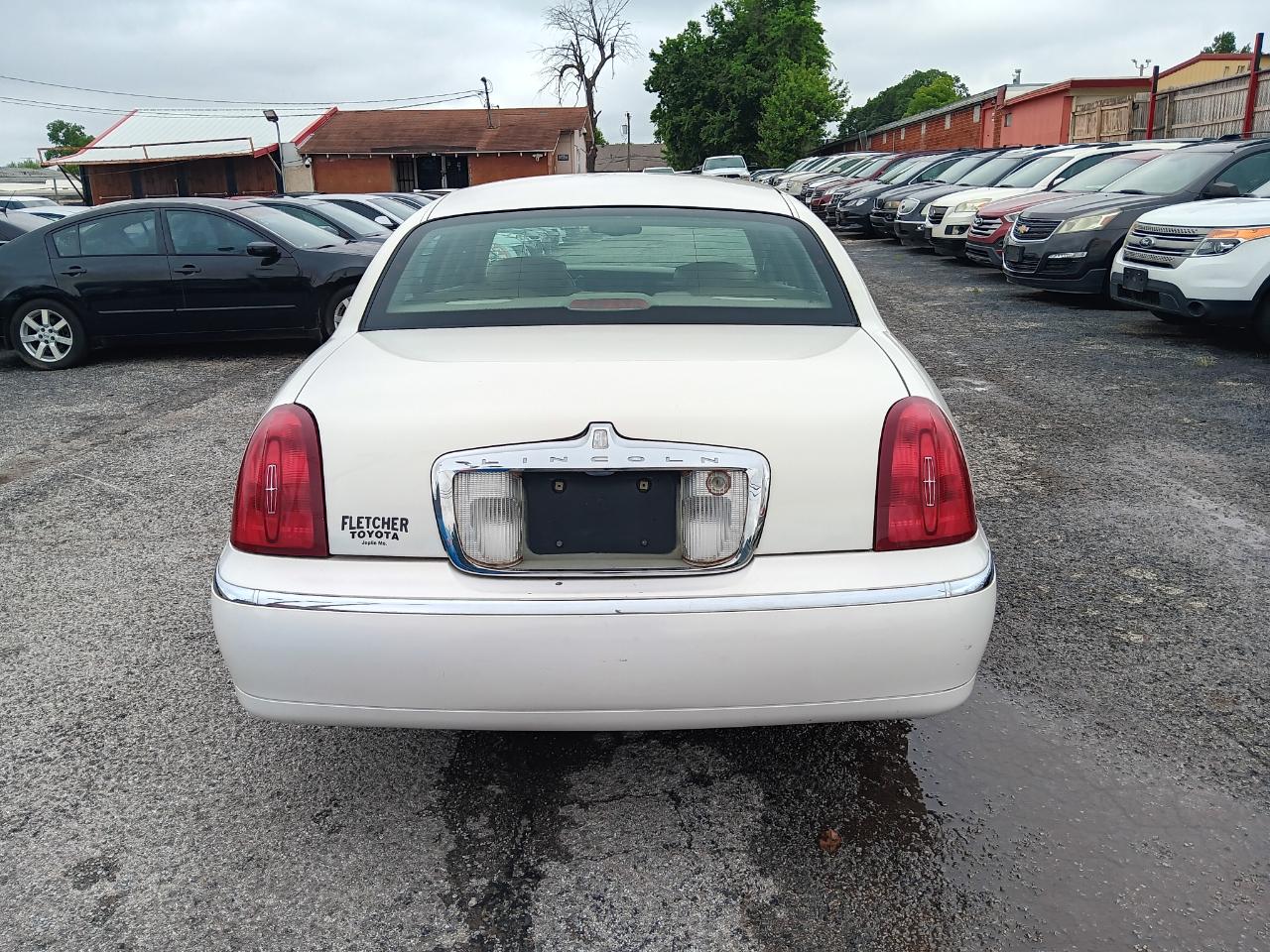 Lincoln Town Car  2000
