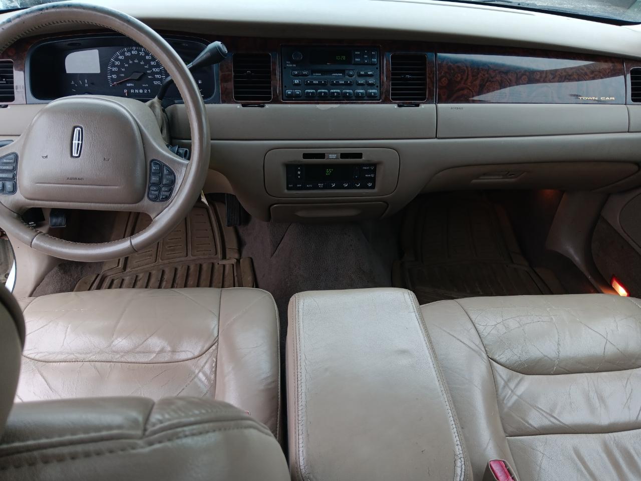Lincoln Town Car  2000