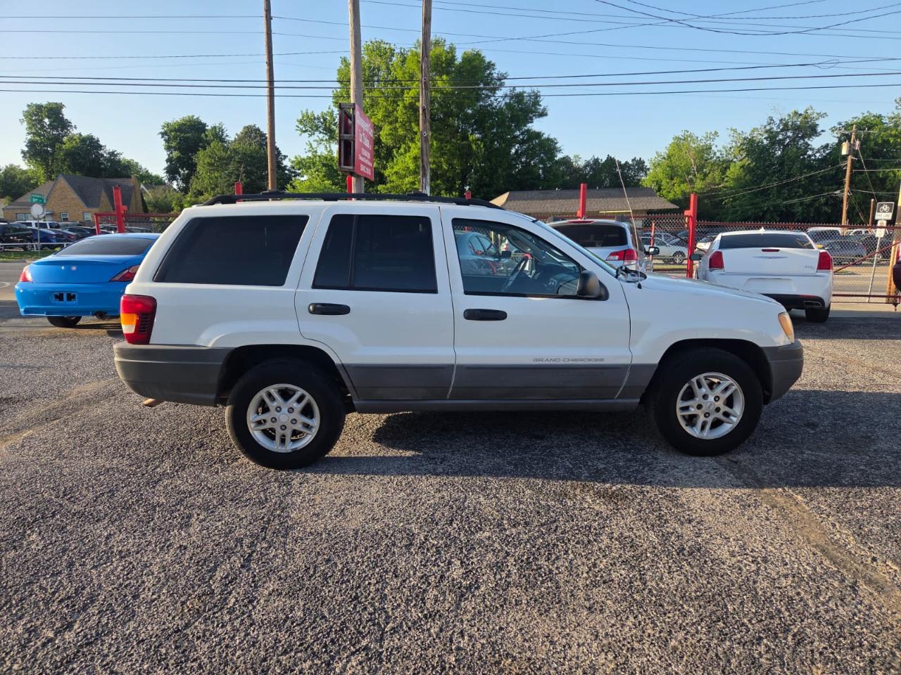 Jeep Grand Cherokee Laredo 2004
