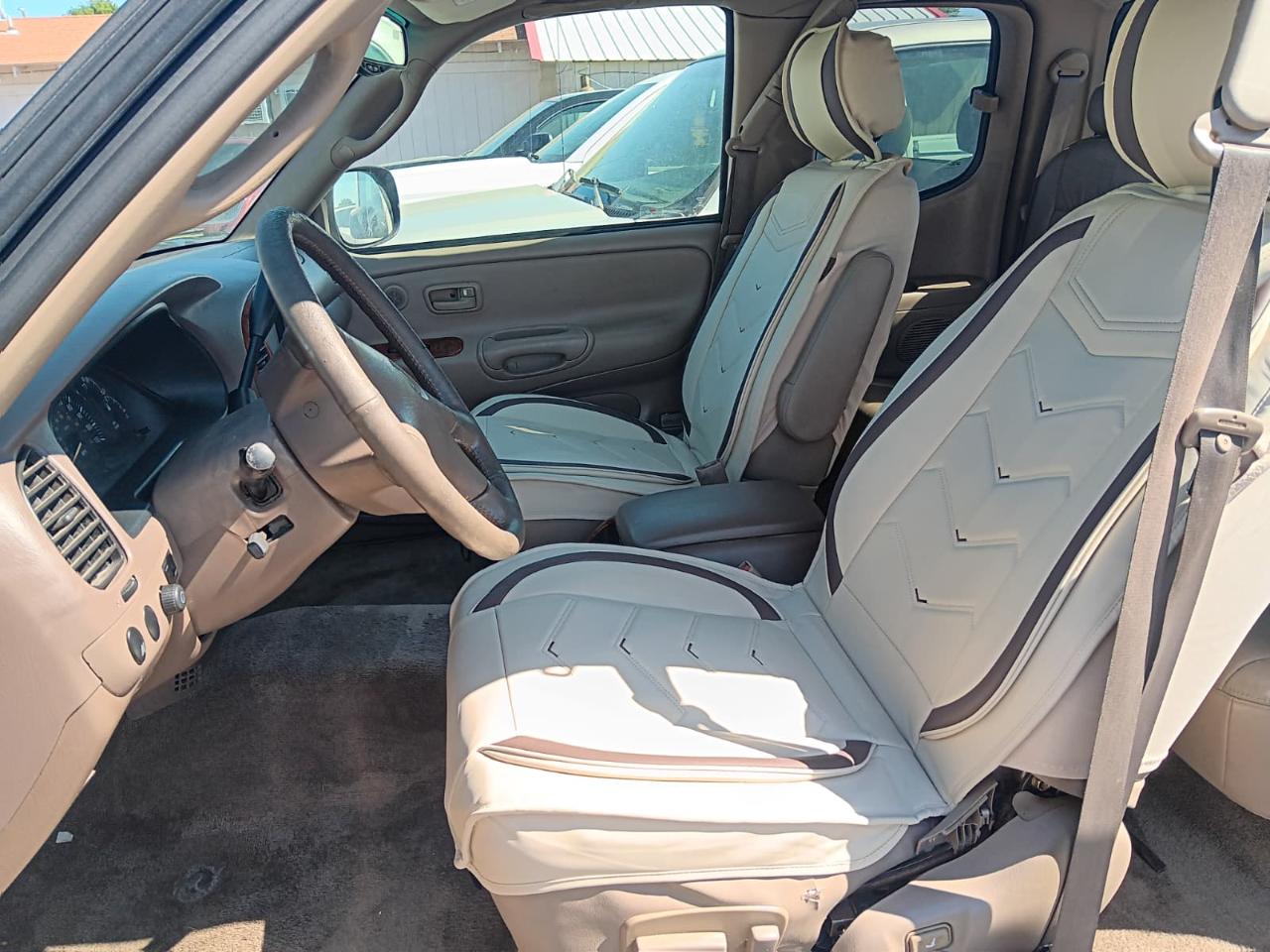 Toyota Tundra  2002