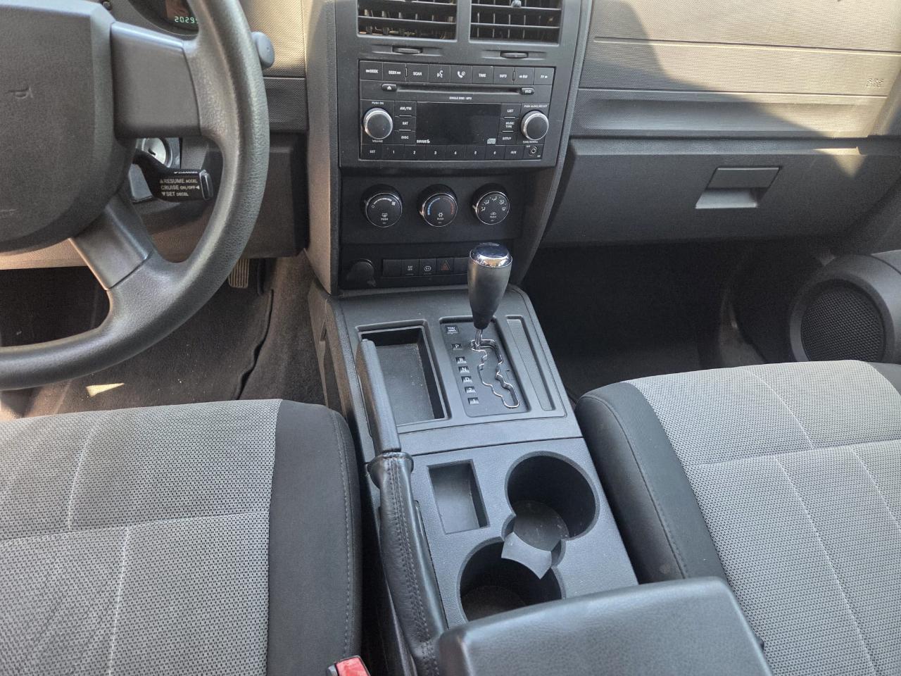 Dodge Nitro  2007