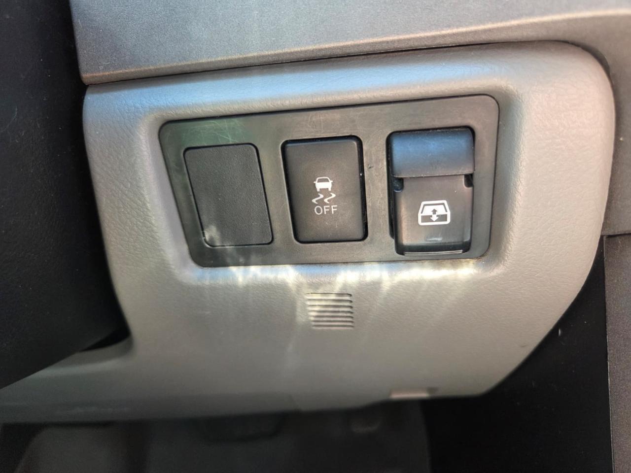 Toyota Tundra  2012