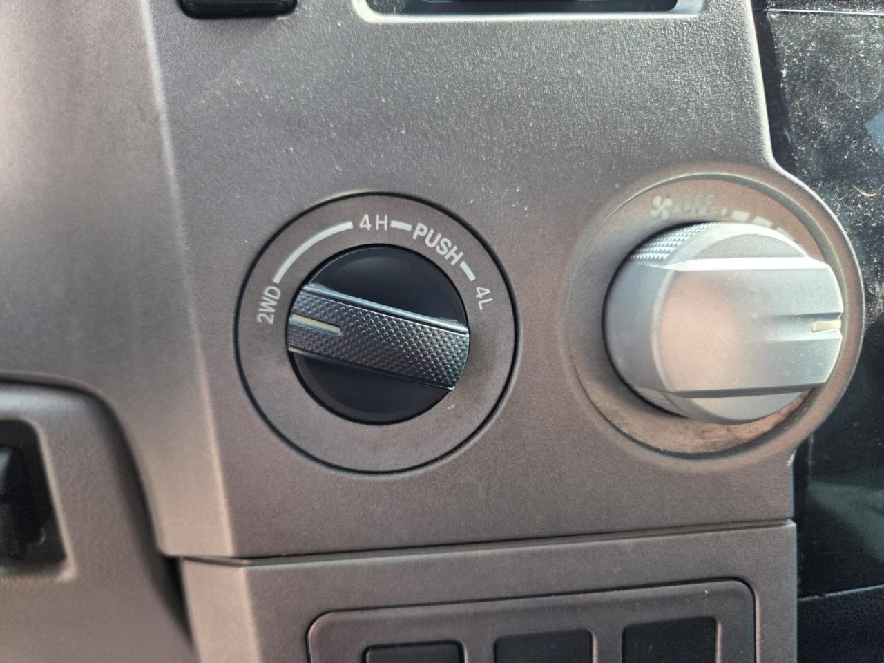 Toyota Tundra  2012
