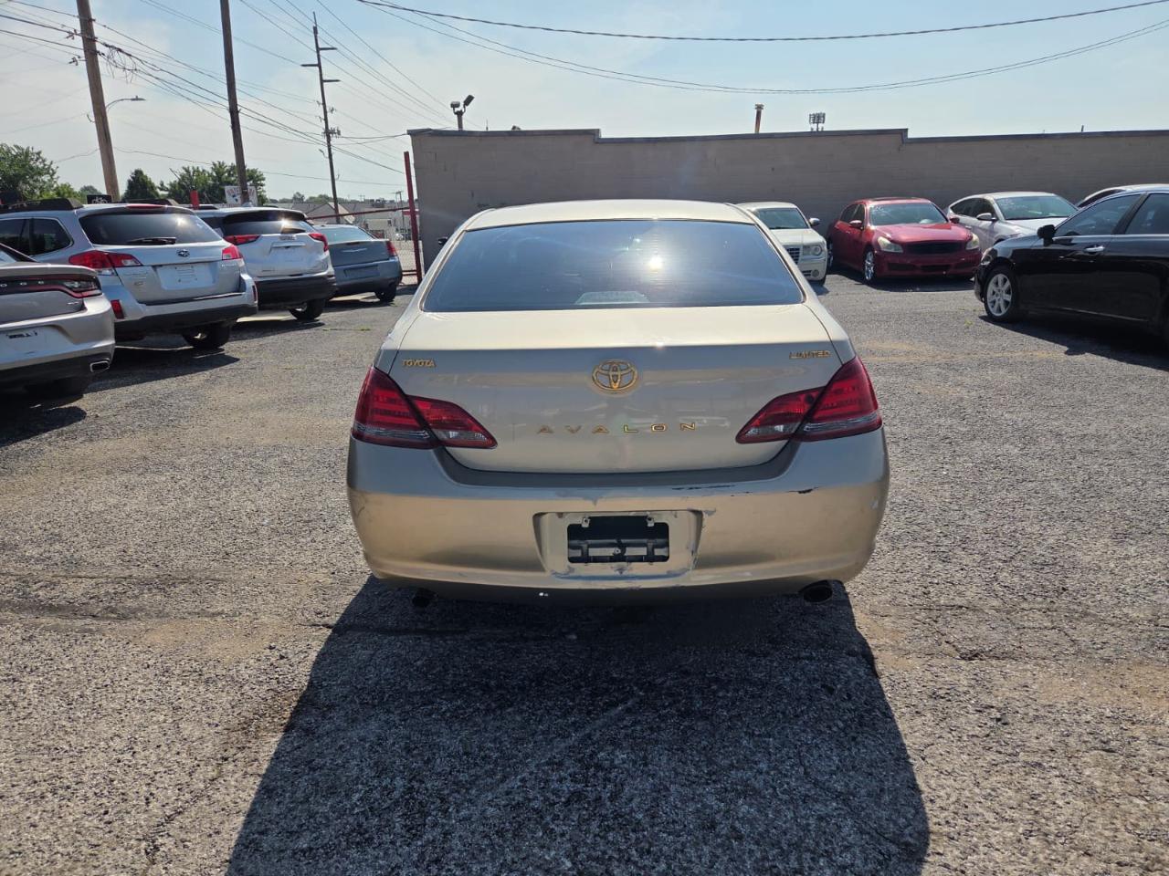 Toyota Avalon  2008