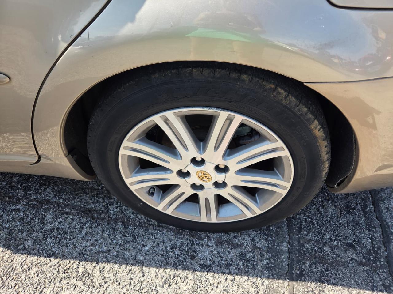 Toyota Avalon  2008