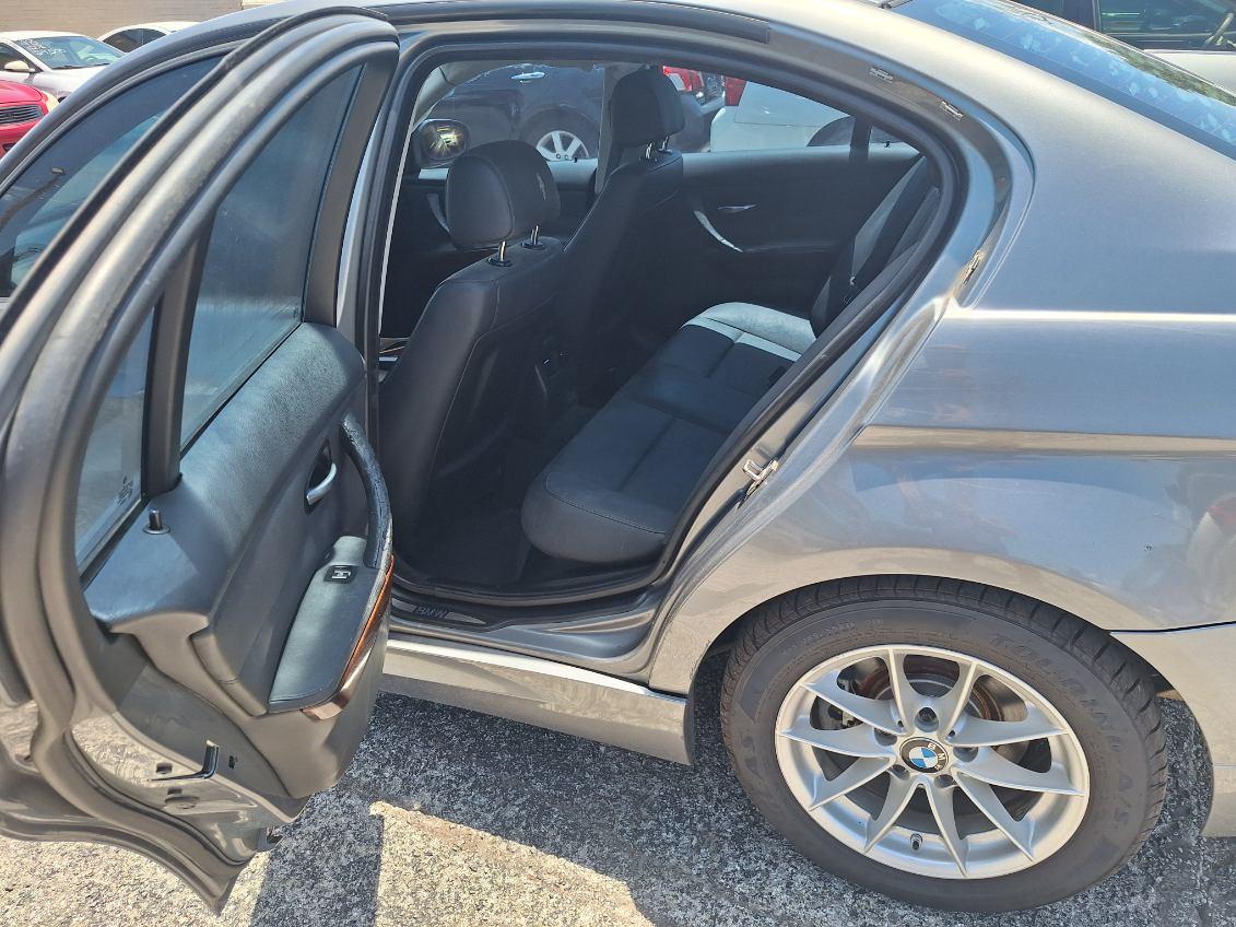 BMW 3-Series 328i 2010