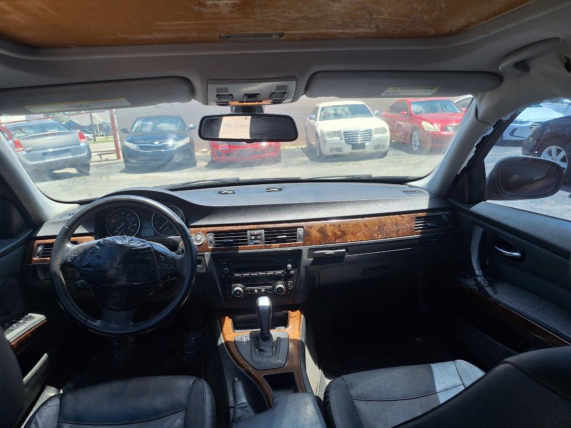 BMW 3-Series 328i 2010