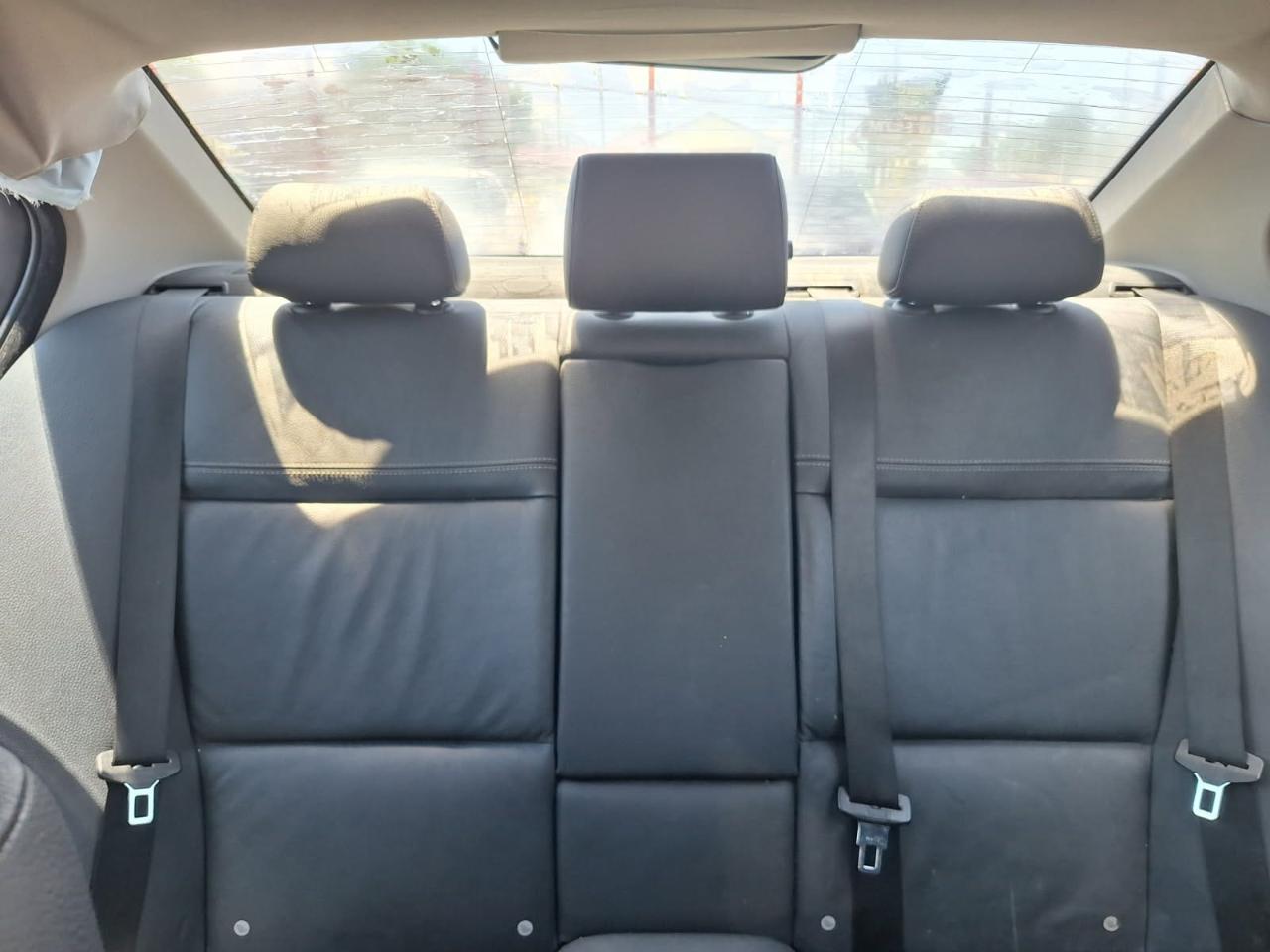 BMW 3-Series 328i 2010