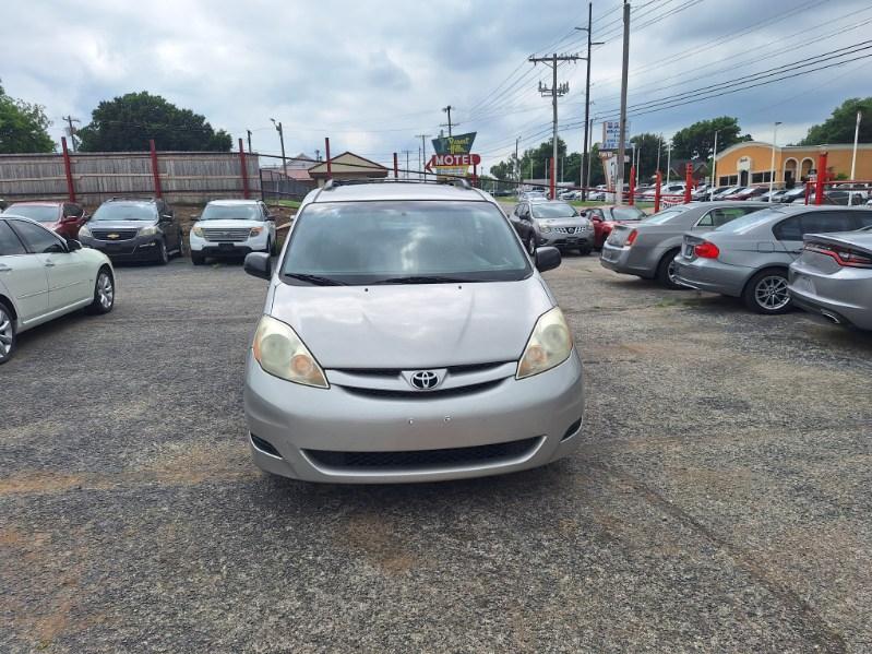 Toyota Sienna  2009