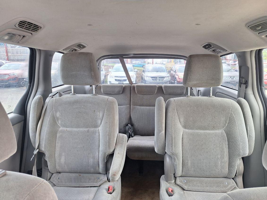 Toyota Sienna  2009