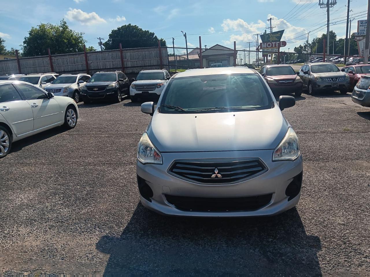 Mitsubishi Mirage G4 ES 2017