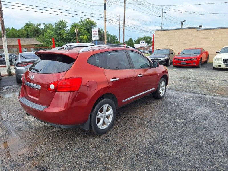 Nissan Rogue  2011