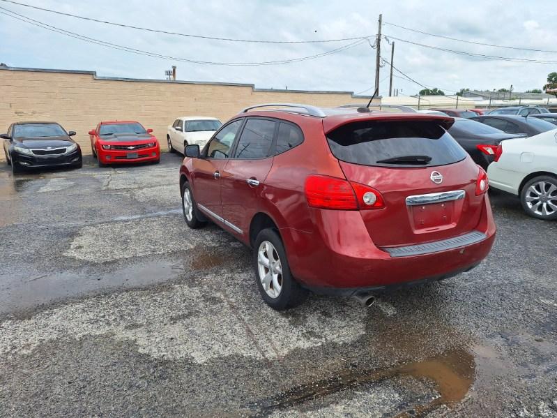 Nissan Rogue  2011