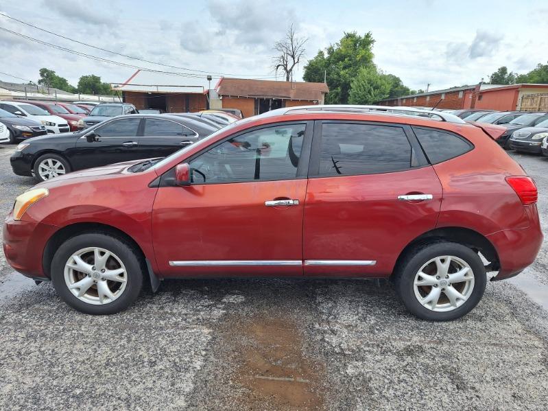 Nissan Rogue  2011