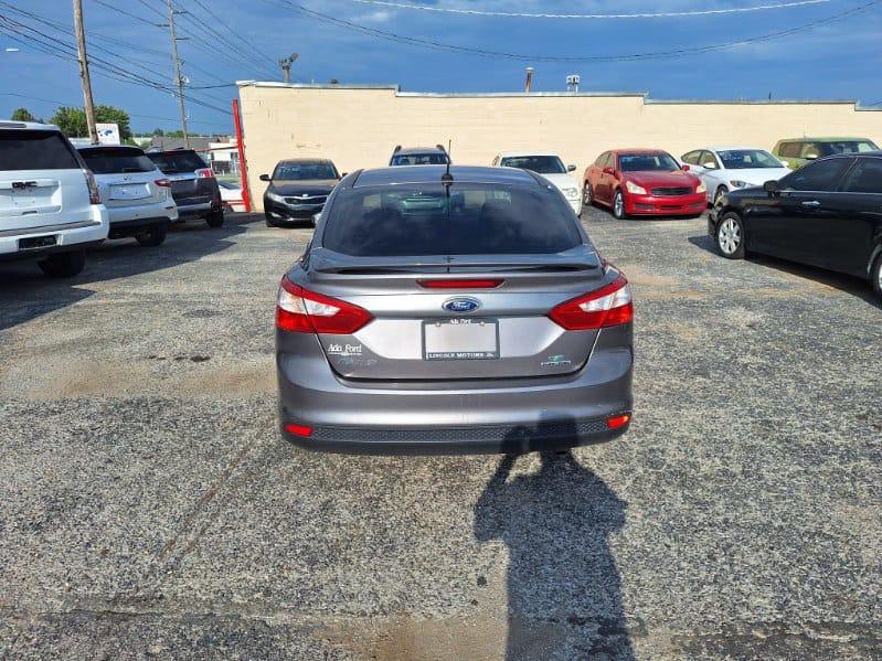 Ford Focus SE 2013