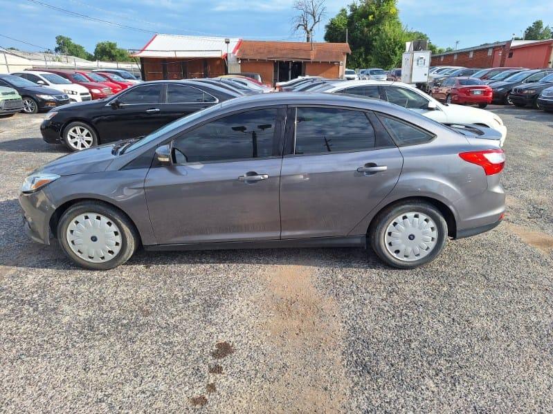 Ford Focus SE 2013