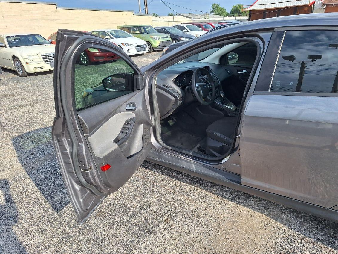 Ford Focus SE 2013