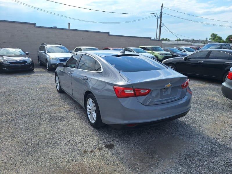 Chevrolet Malibu  2016