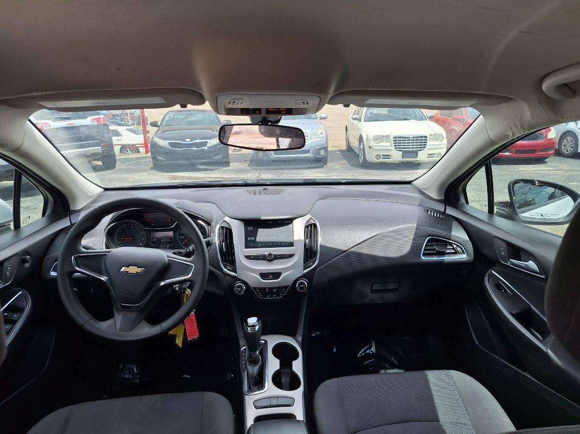 Chevrolet Cruze LS Auto 2018