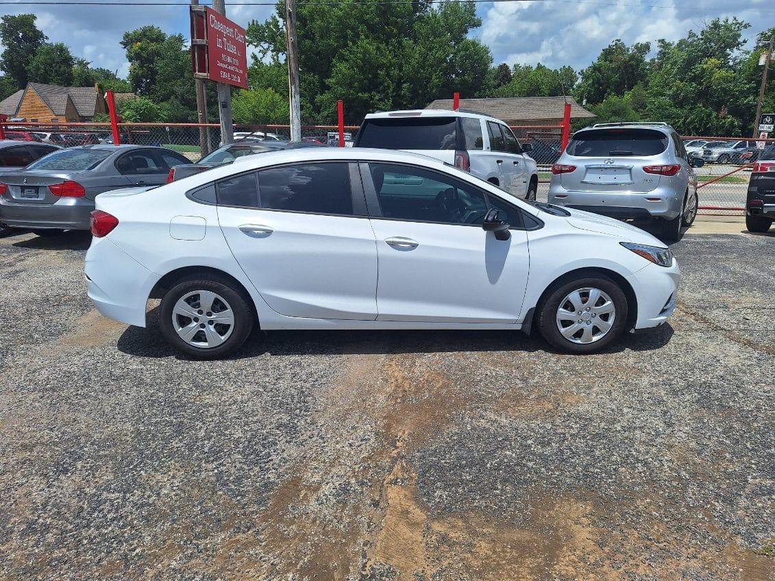 Chevrolet Cruze LS Auto 2018