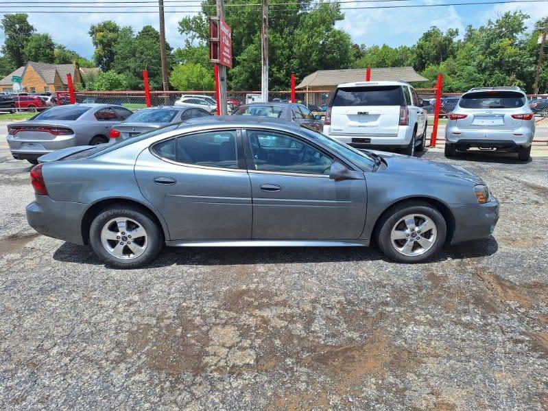 Pontiac Grand Prix  2005