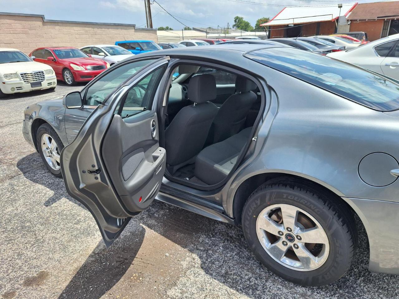 Pontiac Grand Prix  2005