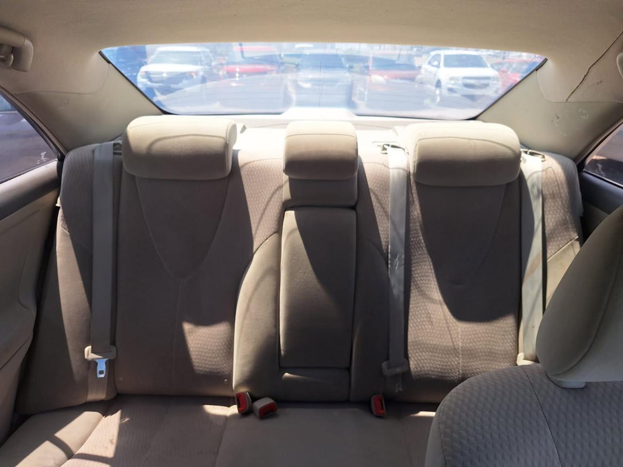 Toyota Camry Base 2010