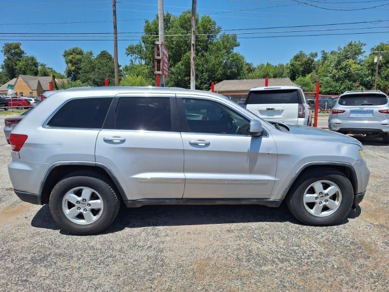 Jeep Grand Cherokee  2011