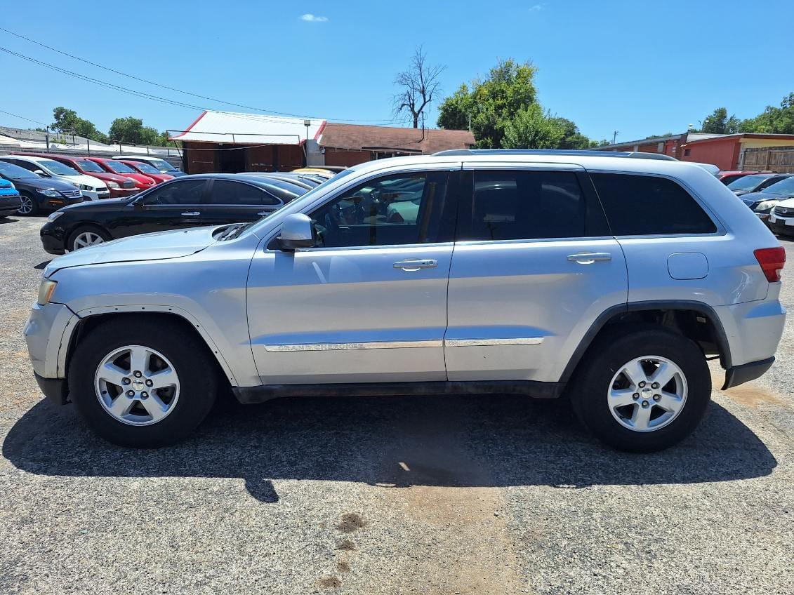 Jeep Grand Cherokee  2011
