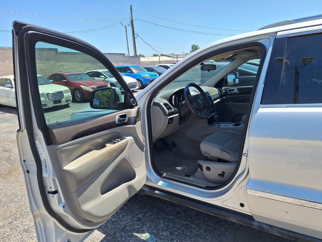 Jeep Grand Cherokee  2011