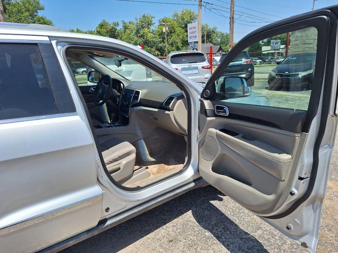 Jeep Grand Cherokee  2011