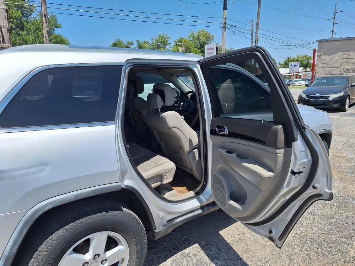 Jeep Grand Cherokee  2011