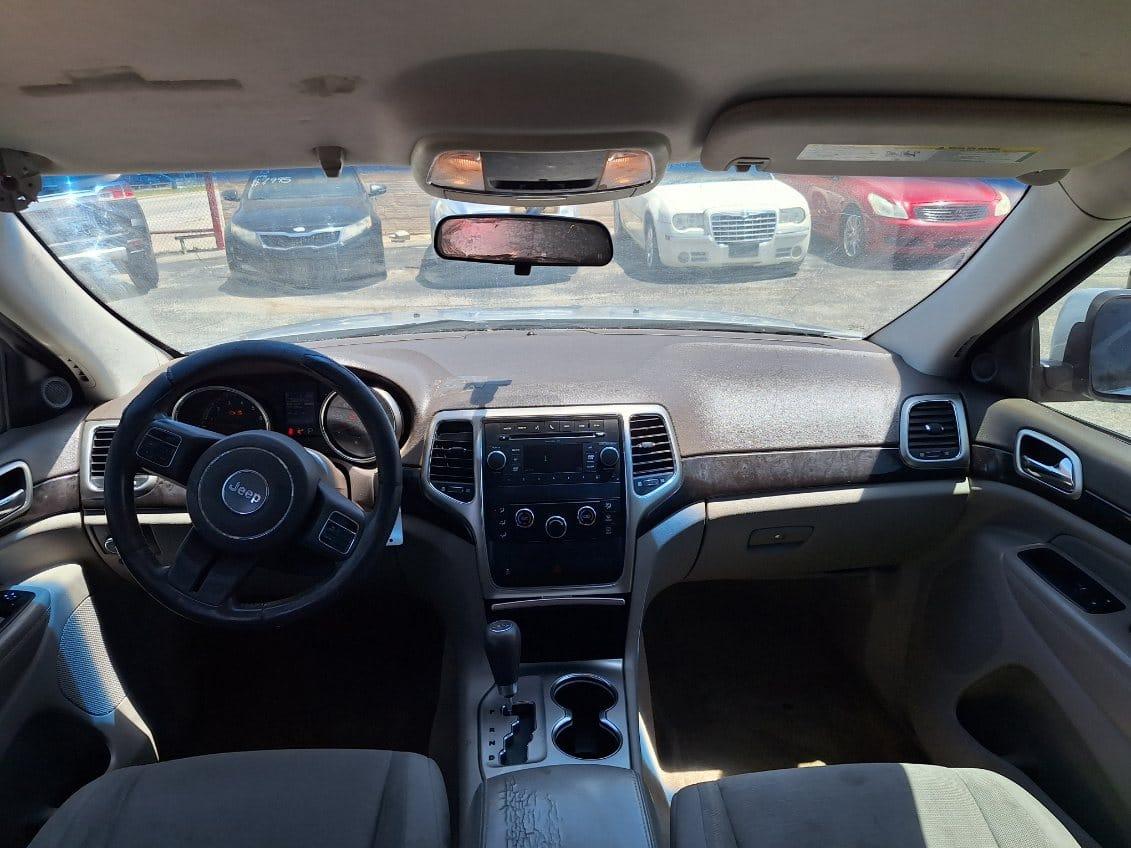 Jeep Grand Cherokee  2011