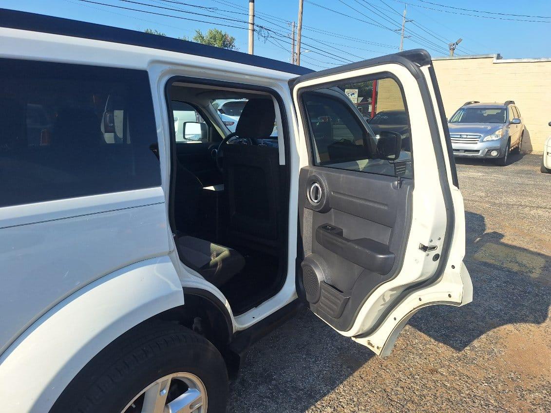 Dodge Nitro  2008
