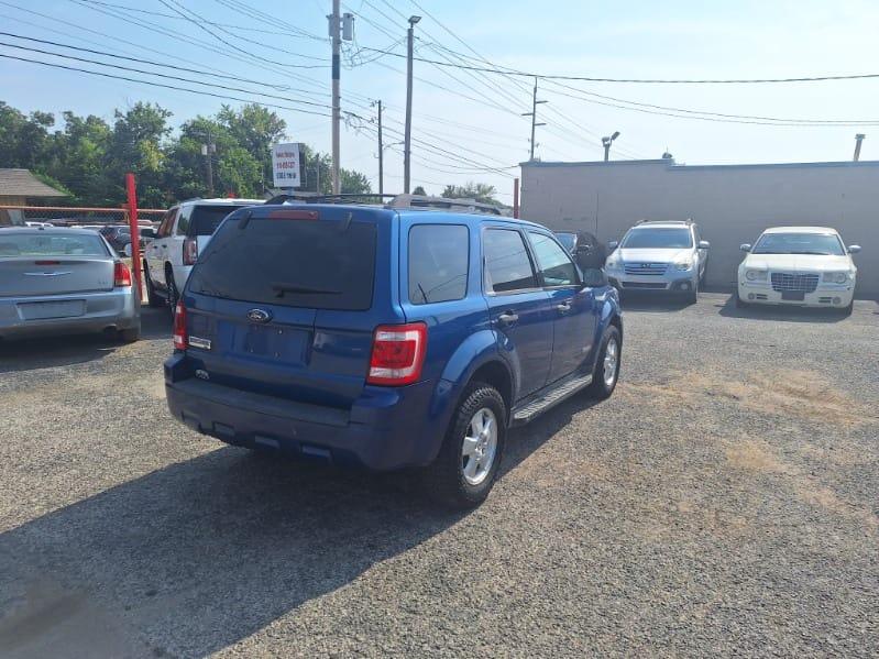 Ford Escape  2008