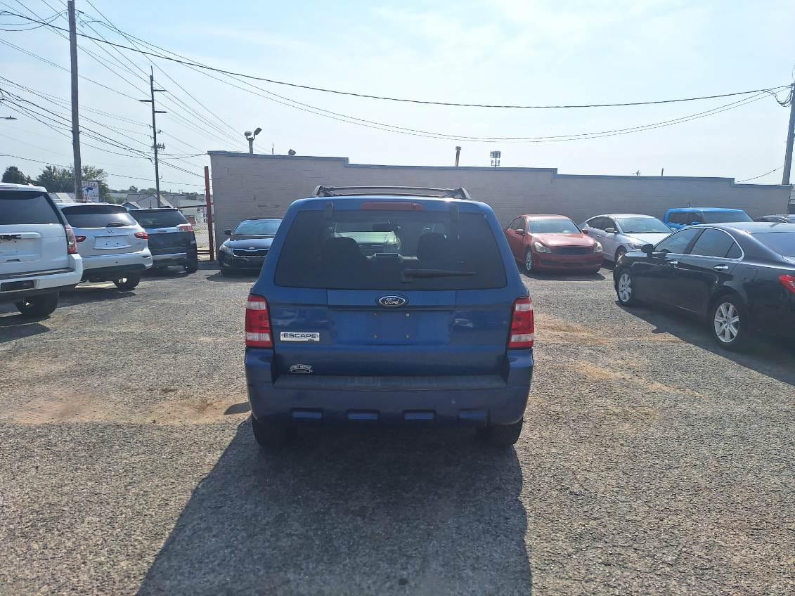 Ford Escape  2008