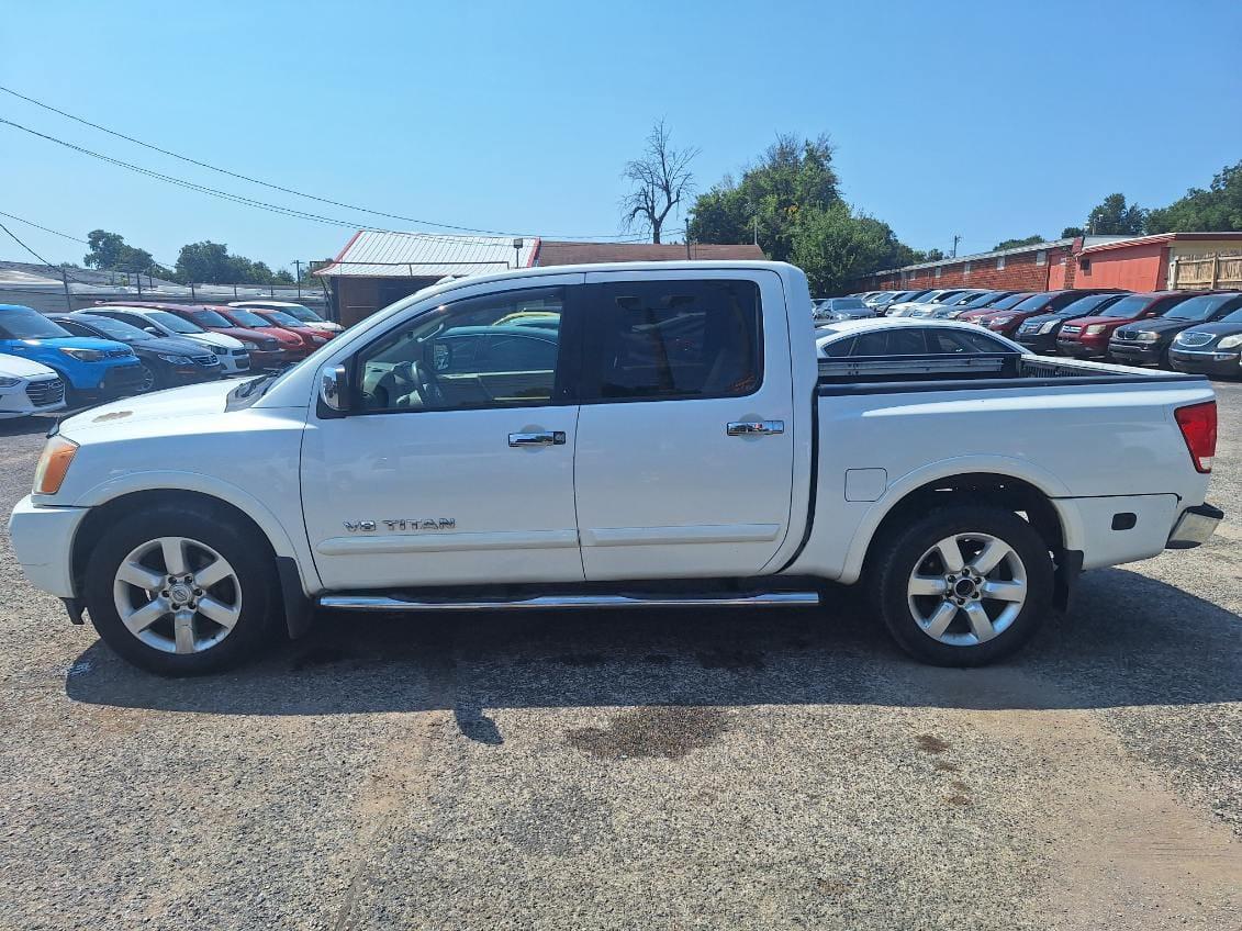 Nissan Titan SV 2013