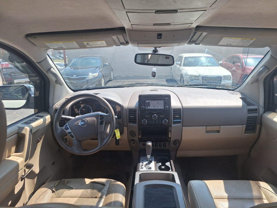 Nissan Titan SV 2013