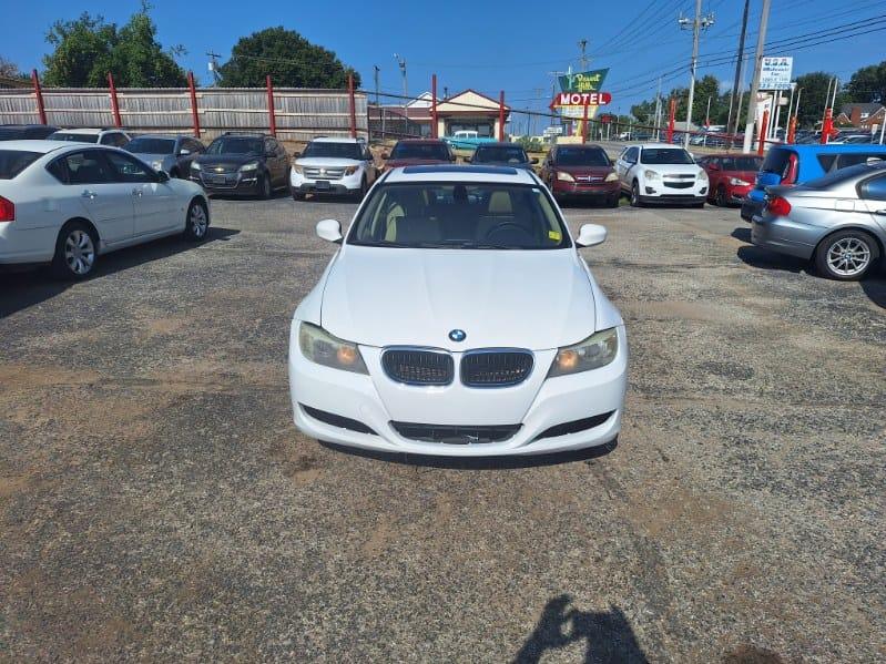 BMW 3-Series 328i xDrive 2011