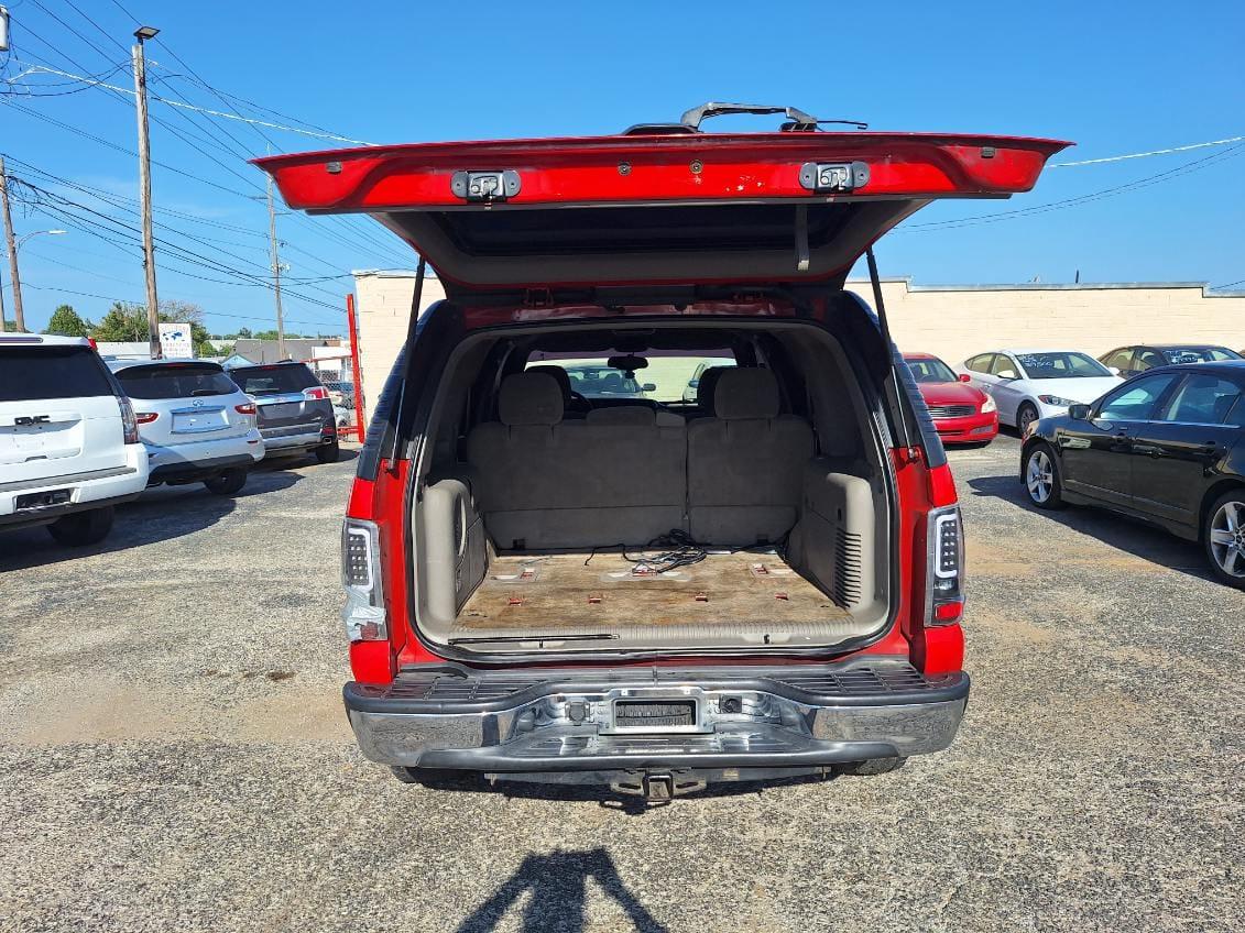 Chevrolet Tahoe Base 2004