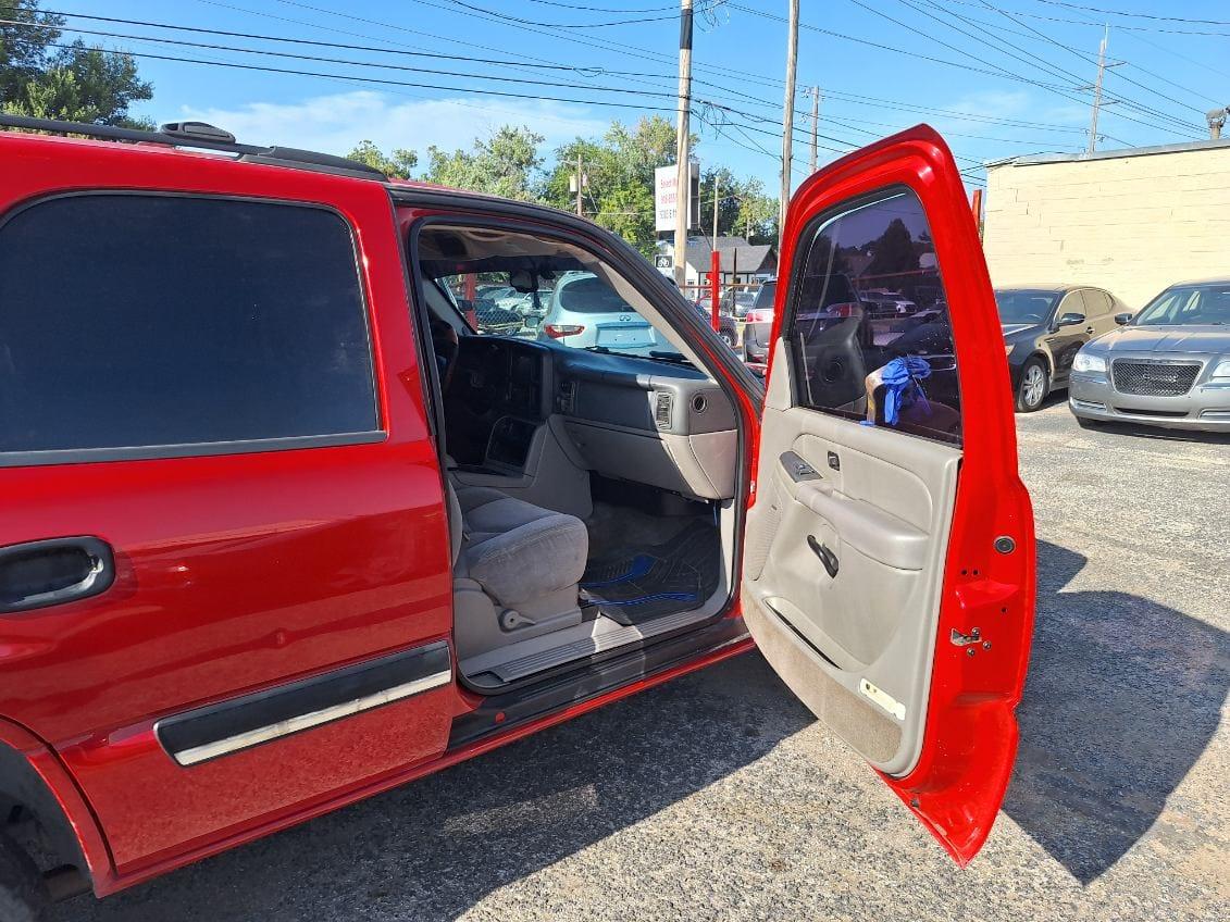 Chevrolet Tahoe Base 2004