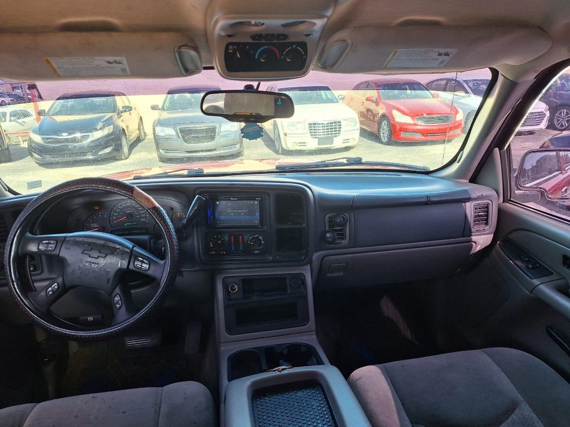 Chevrolet Tahoe Base 2004