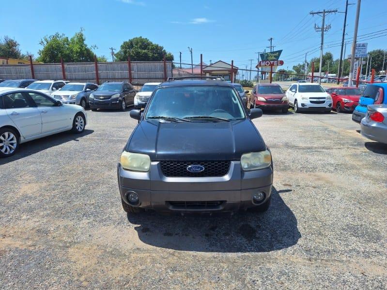 Ford Escape  2005