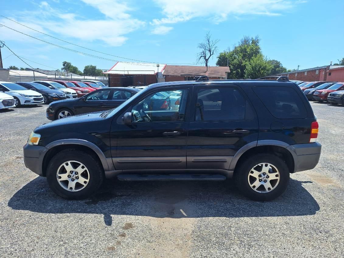 Ford Escape  2005