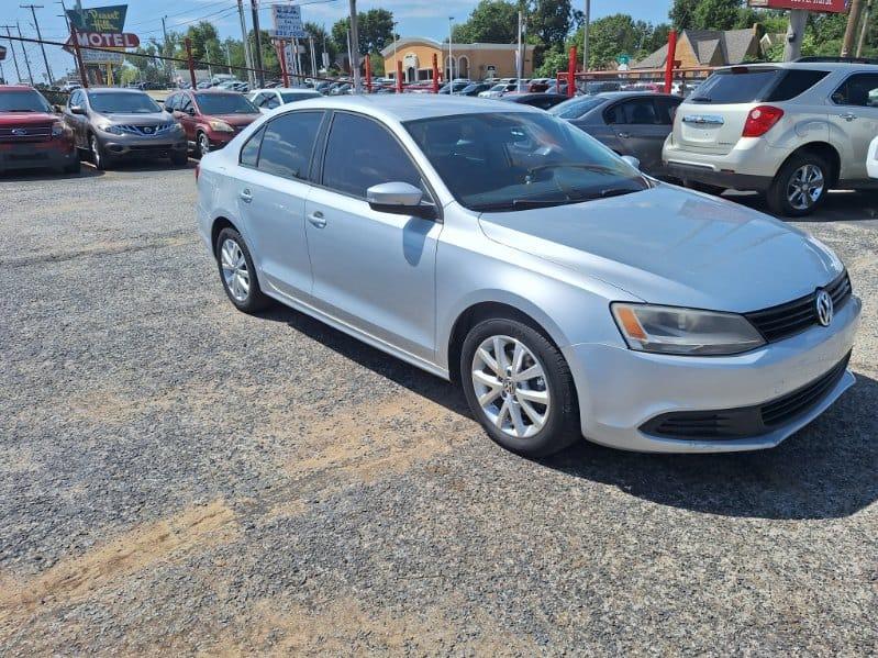 Volkswagen Jetta  2012