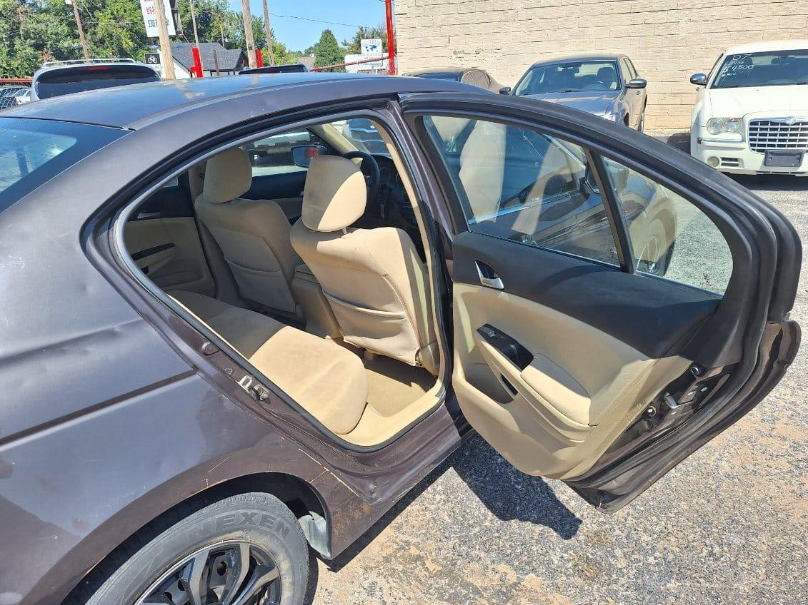 Honda Accord LX 2011